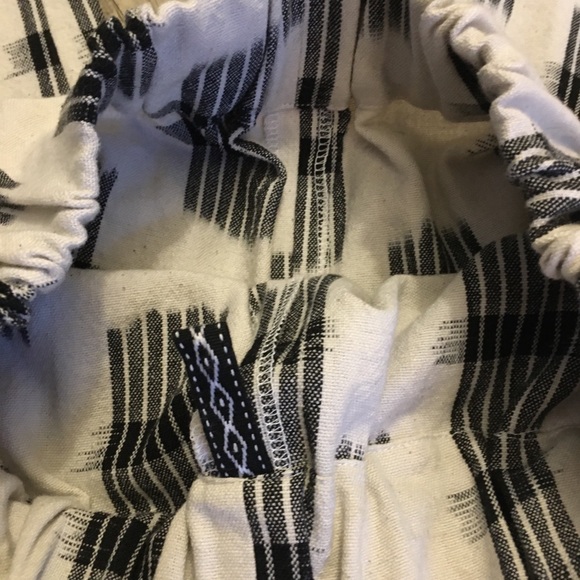 Beige and black wide pants - Picture 5 of 6